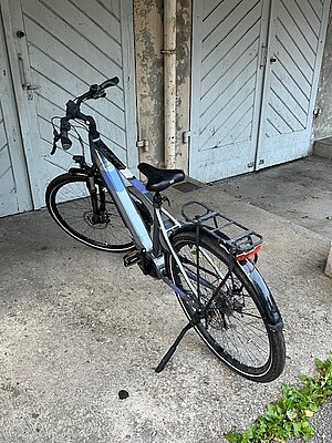 Vélo gris